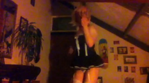 crossdresser dildo and dance!