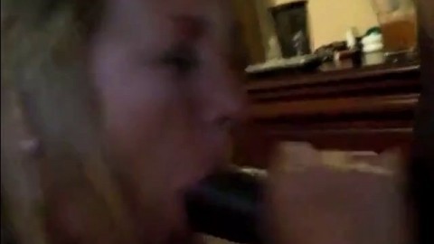 Nice Amatuer MILF sucks Big BBC