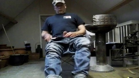 Str8 farmer daddy jerking