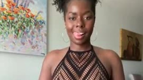 CAMILLE WINBUSH  tight Twerk !